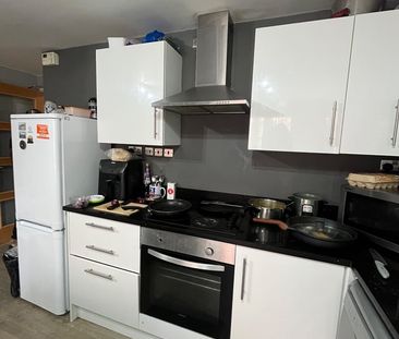 Room in a Shared Flat, Forster Street, NG7 - Photo 2