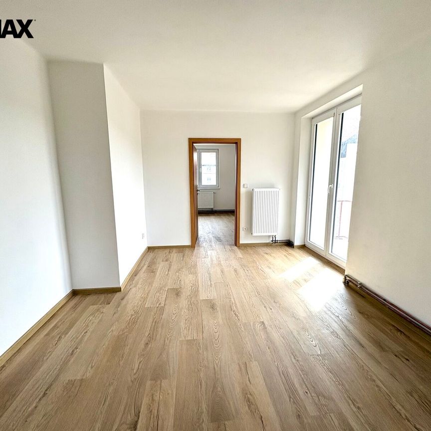 Pronájem bytu 3+1 67 m² - Photo 1