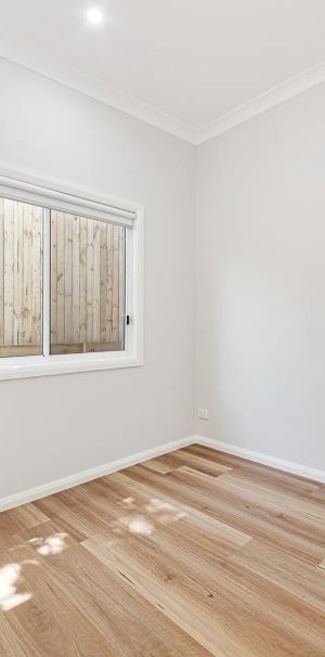 Near New One-Bedroom Granny Flat in Ultra-Convenient Location - Photo 1