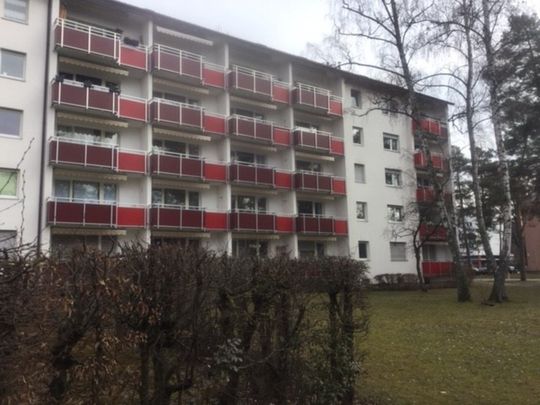 Mietwohnung in Erlangen - 2 Zimmer-Wohnung mit schönem Balkon direkt an der Theodor-Heuss-Anlage! - Photo 1