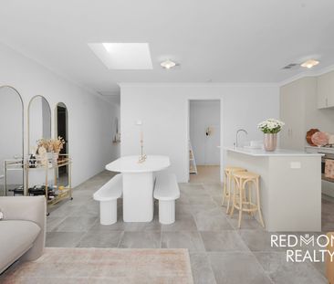 Coastal Living in Eden Beach! Stylish, Low-Maintenance 3x2x2! - Photo 2