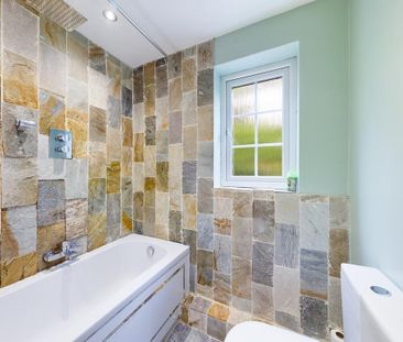 2 bedroom terraced house to rent - Photo 6