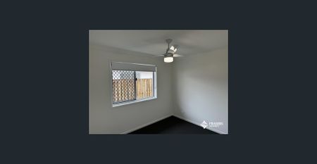 Spacious 3 Bedroom home in quiet neighborhood - Photo 3