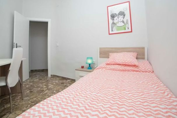 Carrer Les Centelles, Valencia, Valencian Community 46006 - Photo 1