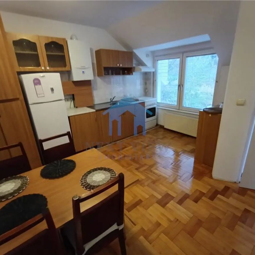 Apartament 3 camere, UMF - Fotografie 1