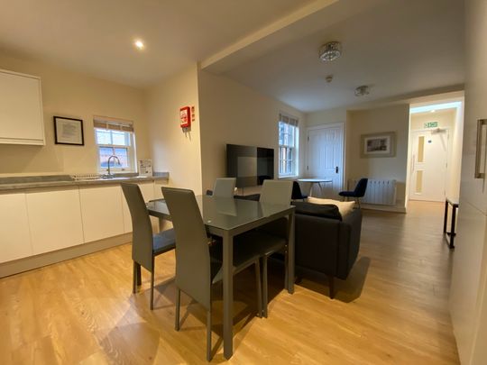 4 Bed Student Accommodation - Photo 1