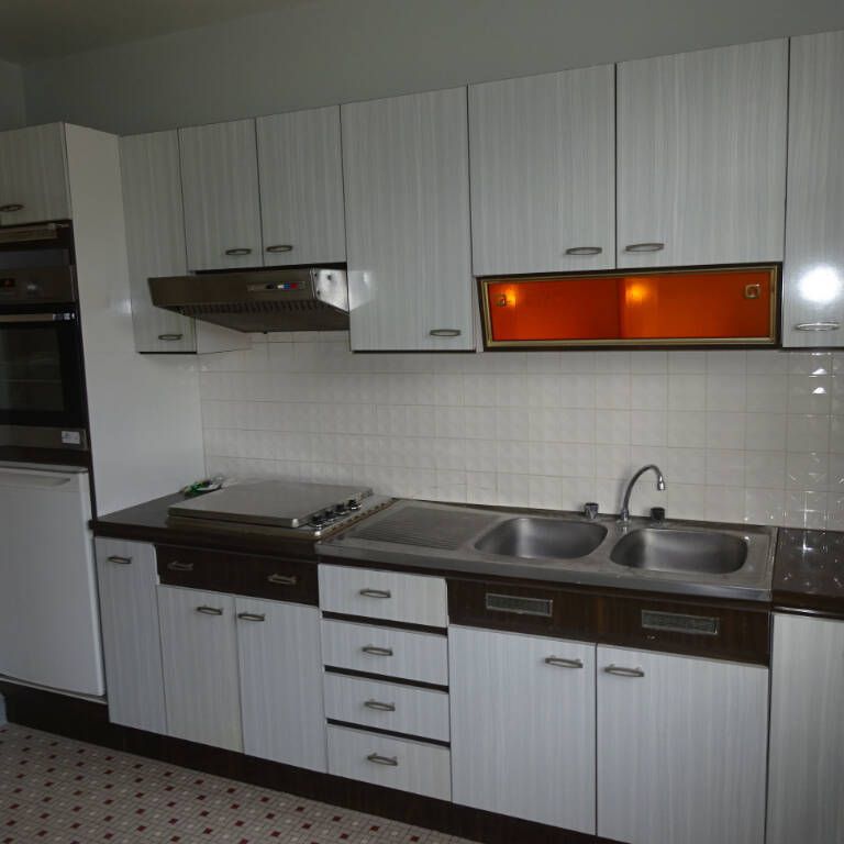 Location maison 4 pièces 102.21 m² à Évron (53600) - Photo 1