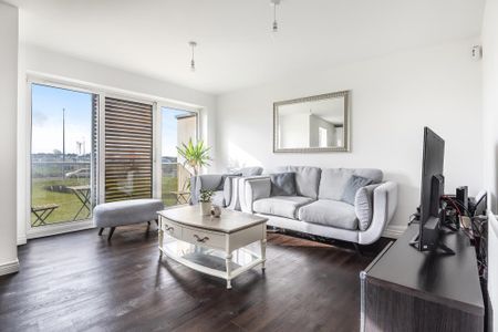 2 bedroom flat to rent - Photo 2