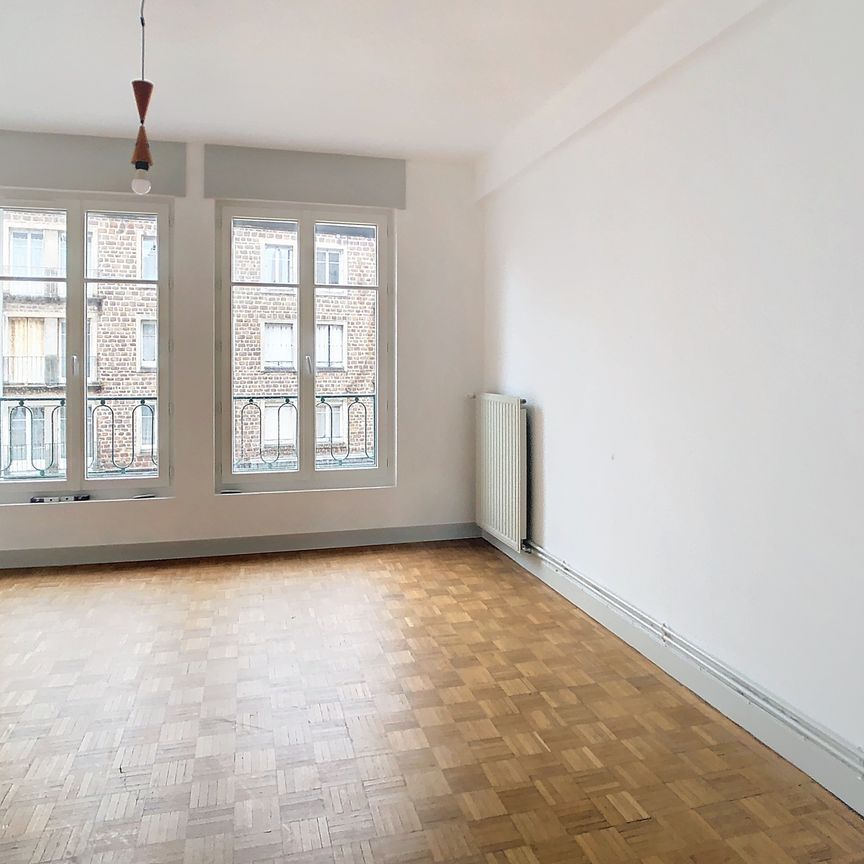 Location Appartement 4 pièces 91m² COUTANCES 50200 - Photo 1