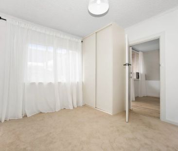 Modern Two Bedroom Unit on the Broadway - Photo 3
