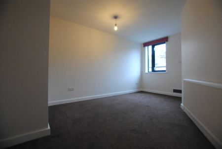 Bird in Hand Mews, London - Photo 3