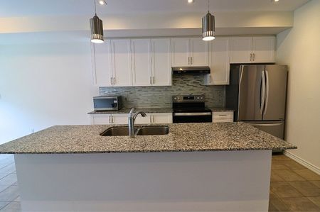 For Lease - 30 Hammersmith Lane, Markham, Ontario - Photo 3