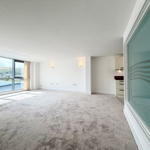 3 bedroom apartment to rent - Photo 2