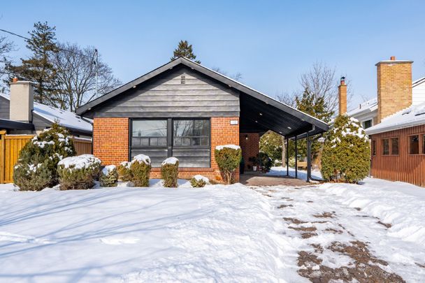 For Lease - 10 Sealcove Drive, Toronto, Ontario - Photo 1