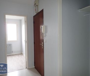 Location Appartement 1 pièce 33m² CHATEAUROUX 36000 - Photo 1