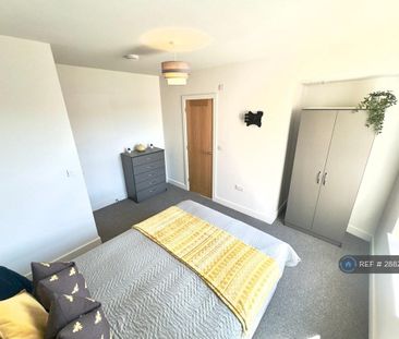 1 bedroom in a house share to rent - Photo 6