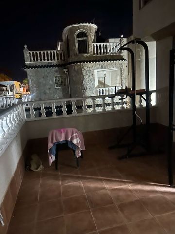 Alquiler de casa o chalet independiente en Urbanización Doña Inés, 1 - Photo 3