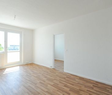 Treppensteigen lohnt sich, renovierte Wohnung ab sofort! - Foto 1