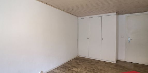 Chambre au 3ème étage à Fribourg - Photo 2
