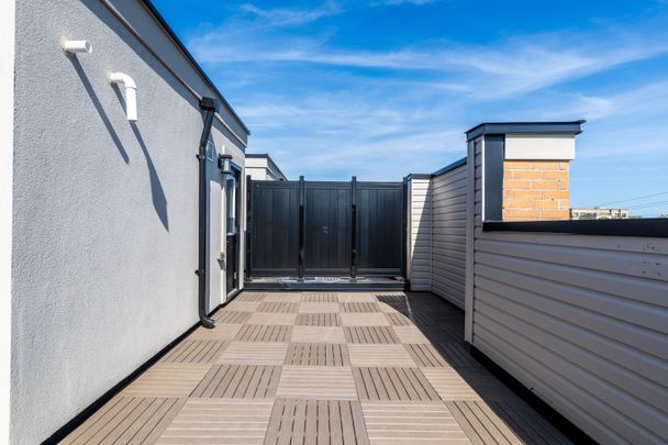 For Lease - 12860 Yonge Street Unit# 9, Richmond Hill, Ontario - Photo 1