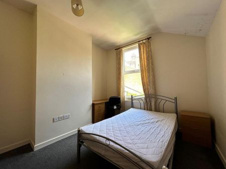 8 bedroom house to rent - Photo 4