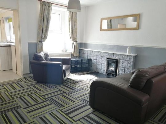 2 bedroom house to rent - Photo 1