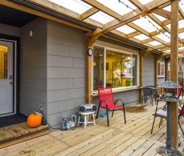 Charming Rancher With Basement - Photo 5