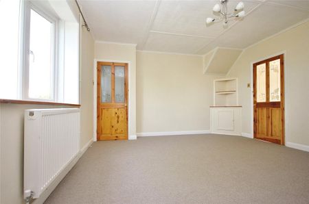 2 bedroom end of terrace house to rent - Photo 2