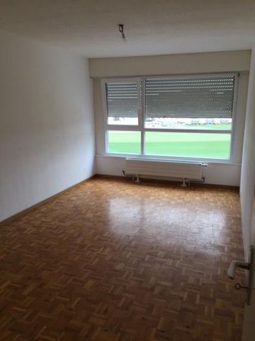 Appartement rénové avec balcon. Immeuble avec ascenseurs, proche de toutes commodités. - Foto 5