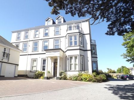 Imperial Court, Falmouth, TR11 - Photo 2