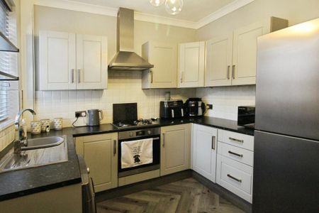 2 bedroom terraced house to rent - Photo 5