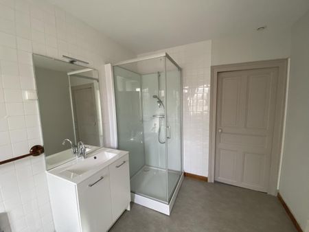 Location Appartement 2 pièces 53m² MARMAGNE 71710 - Photo 4