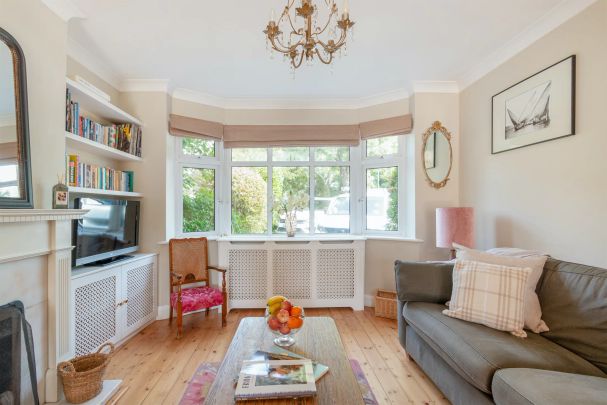 4 Bed, House - Photo 1