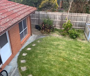 2/30 Cambridge Drive, Glen Waverley - Photo 4