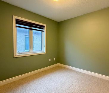 For Lease - 12 Goodsway Trail, Brampton, Ontario - Photo 6