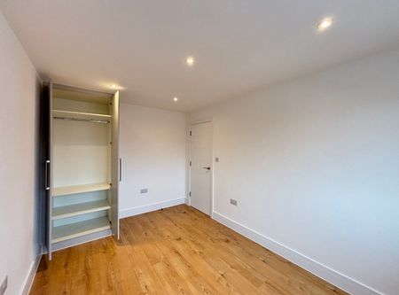 Rainsford Close, Stanmore, HA7 - Photo 2