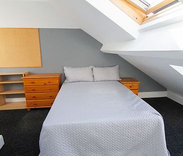 19 Siward Street - Photo 2