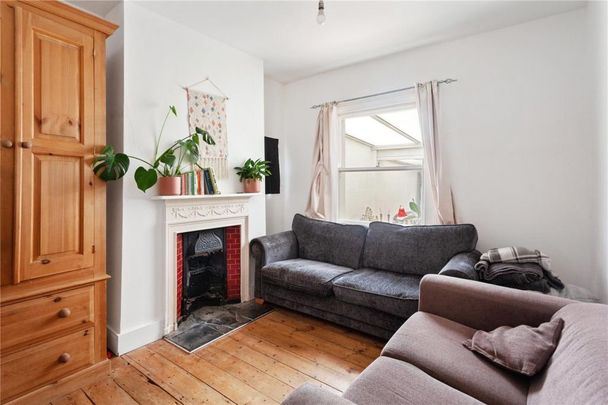 5 Bed Terraced House, Gillespie Road, N5 - Photo 1
