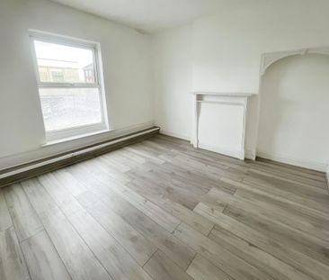 4 bedroom apartment to rent - Photo 3