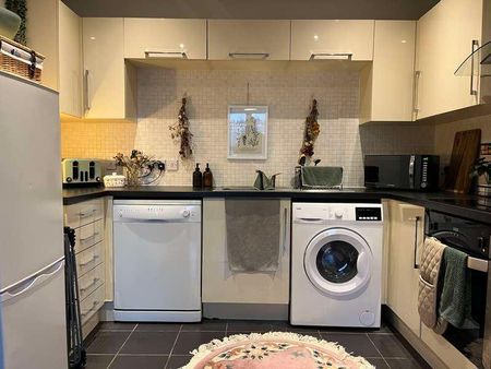 Tanners Court // Bed Flat // Sept, LN5 - Photo 3