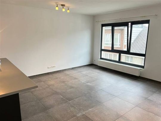 Appartement te huur - Photo 1