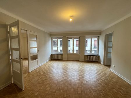 Location Appartement 4 pièces 96m² STRASBOURG 67000 - Photo 3