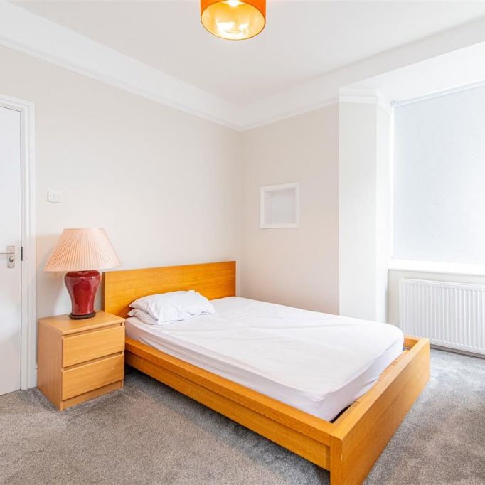 1 bed Room To Let - Photo 1
