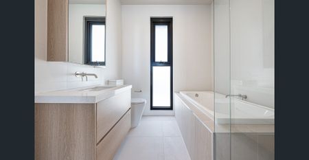 Luxury 3bed Townhouse in Port Melbourne - Photo 5