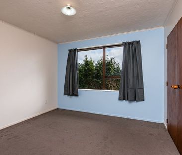 Cosy 3 Bedroom Home in Sought After Kelson - Photo 5