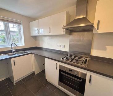 Wilfred Mews, Wythall, B47 - Photo 5