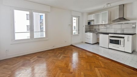 Location Appartement 2 pièces 61m² LYON 6ème - Photo 4
