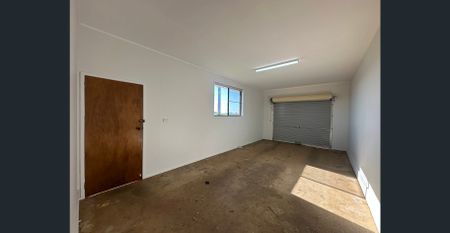 FULLY RENOVATED FOUR BEDROOM HOME WITH HEAPS OF SHED SPACE! - Photo 2