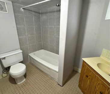 99 Henderson - Photo 5