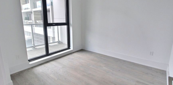 Luxury New 2 Bedrooms, 2 Bathroom Condo - Photo 2